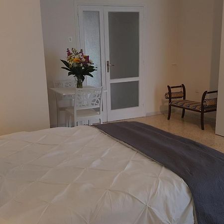מלון בארי Residenze Benedetto Croce מראה חיצוני תמונה